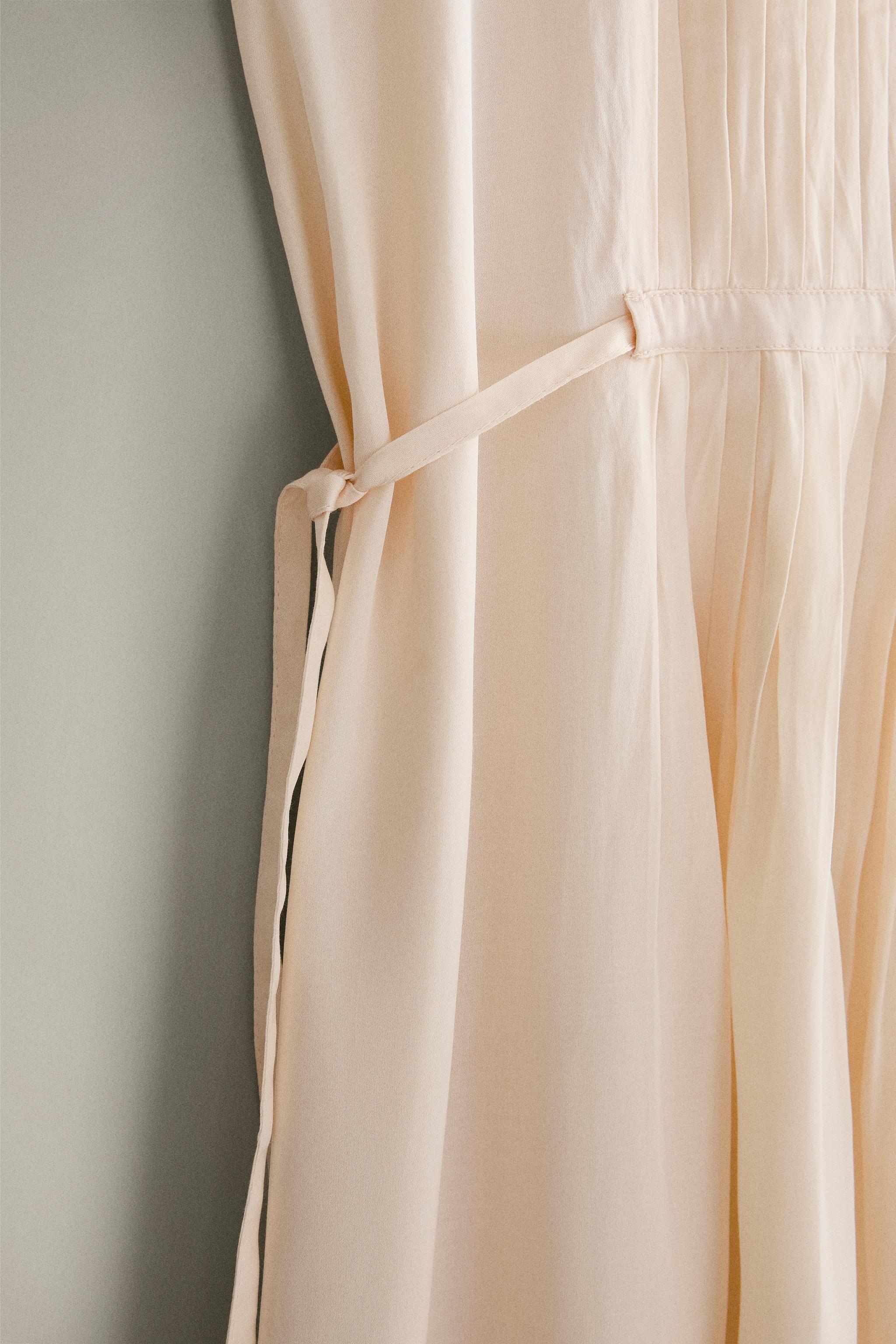 PLEATED SATEEN NIGHTGOWN